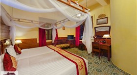 Khách sạn Saphir Đà Lạt